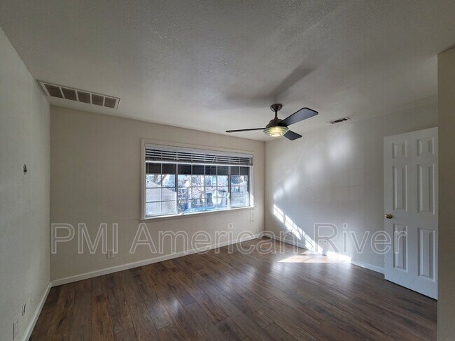 Building Photo - 2525 J St