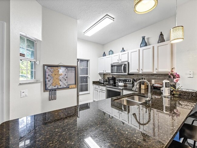 Building Photo - 4536 Alberto Cir