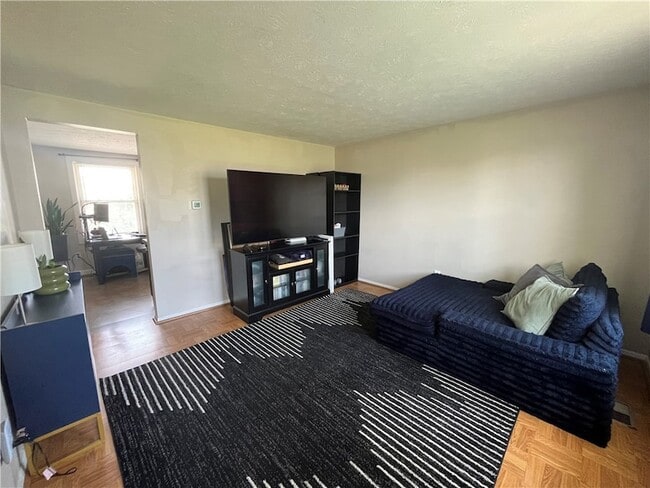 Building Photo - 3000 Ridge Rd