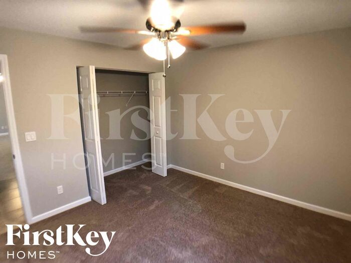 Building Photo - 3611 SW San Benito St