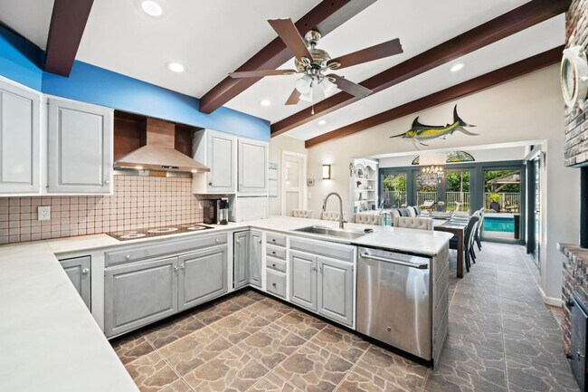 Building Photo - 4501 Briarcliff Ln