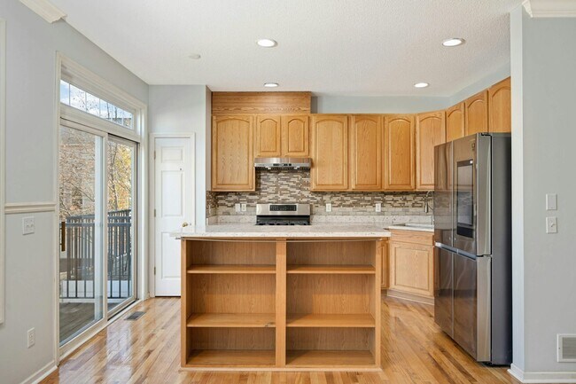 Building Photo - 15729A  Porchlight Lane