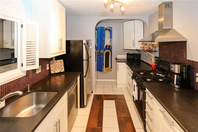 Building Photo - 402 Olde Mill Ln