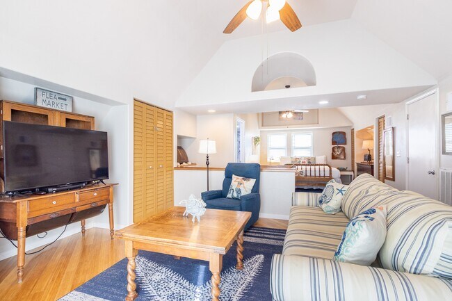 Building Photo - 16518 Jean Lafitte Rd