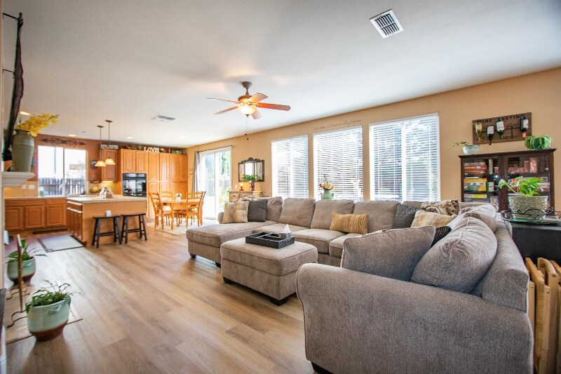 Building Photo - 109 Candlewood Ct