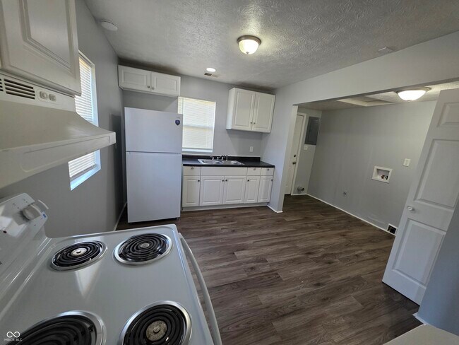 Building Photo - 2212 Norden Ct