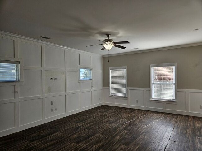 Building Photo - Great Home ! Great Schools !