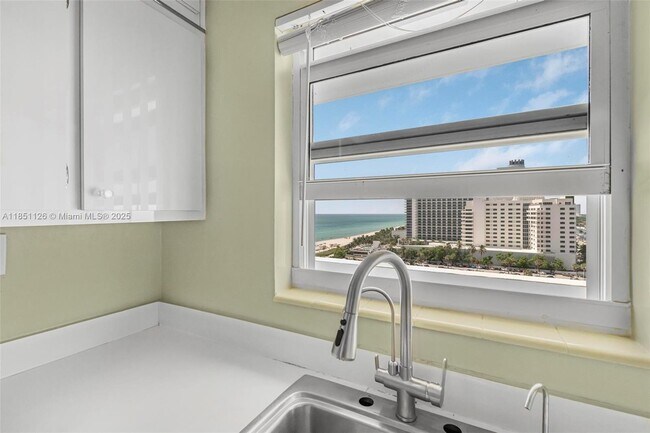 Building Photo - 4747 Collins Ave