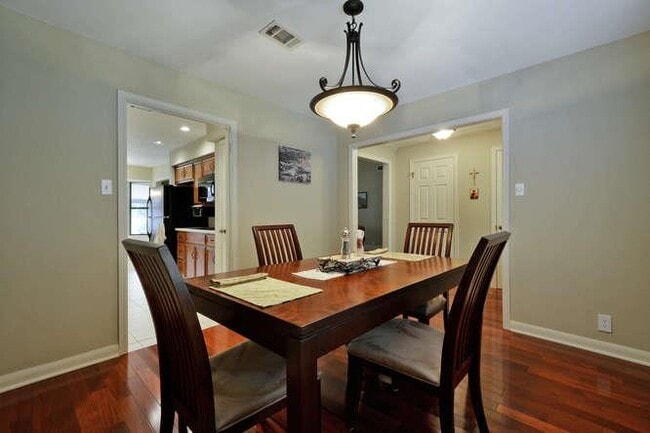 Building Photo - 4313 E Cordoba Cir