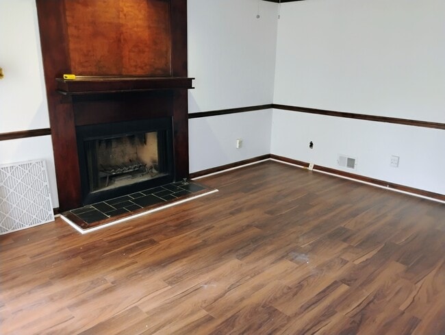 Building Photo - 629 Chatham Trail