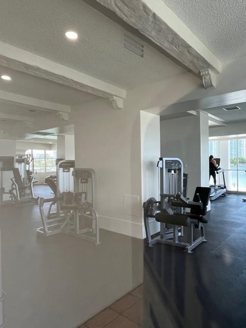 Building Photo - 18051 Biscayne Blvd