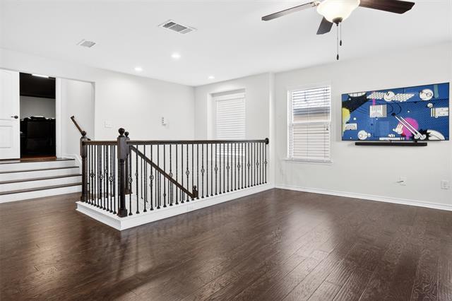 Building Photo - 8728 Maple Ridge Trail