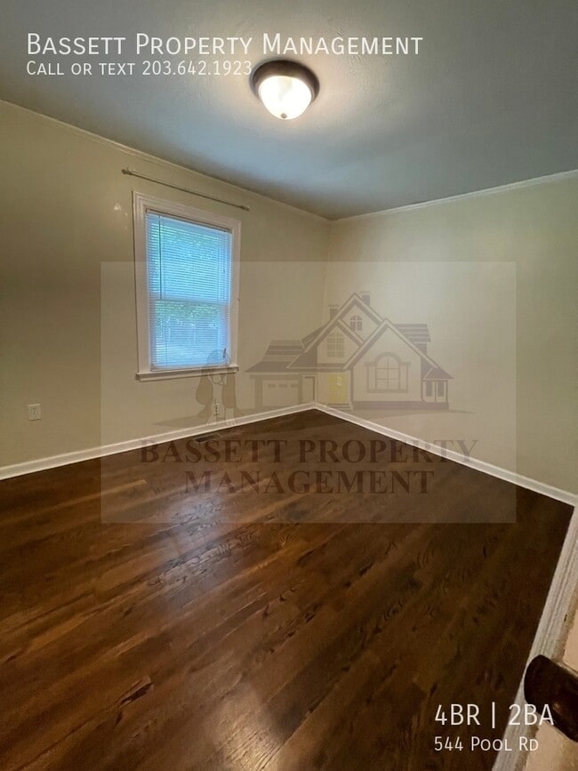 Building Photo - 544 Pool Rd