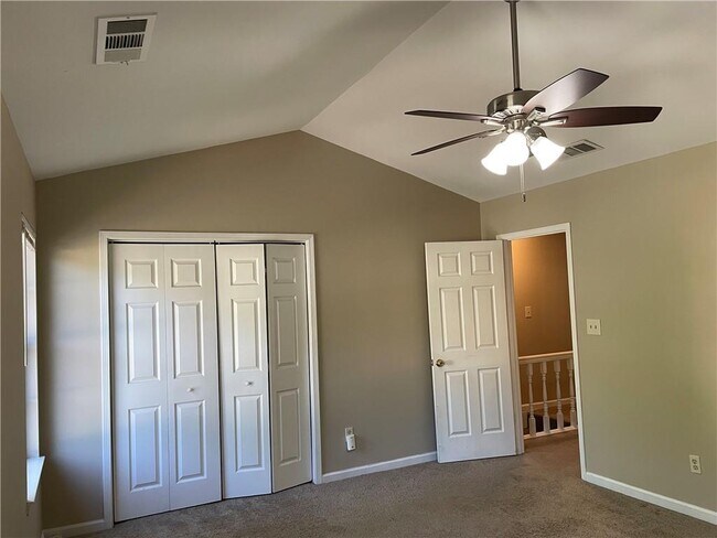 Building Photo - 2295 Fairways Ct