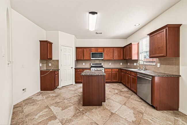 Building Photo - 25135 Florina Ranch Dr