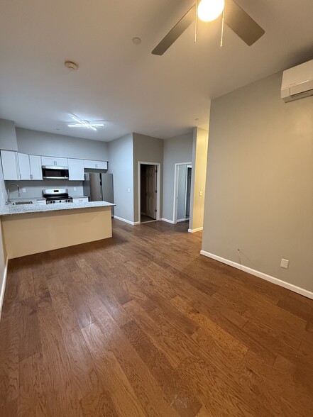 Living/kitchen - 111 N Main St