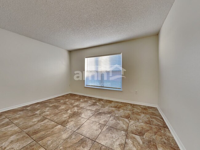 Building Photo - 7147 High Bluff Rd