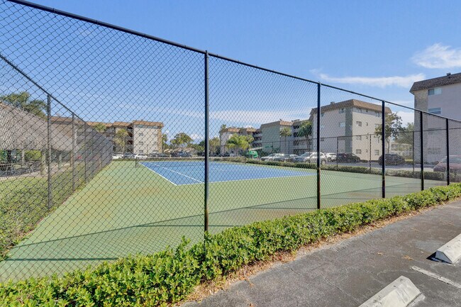 Building Photo - 2430 SW 81st Ave