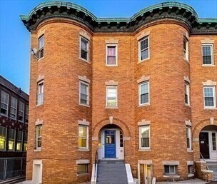 Building Photo - 47 School St