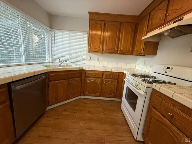 Building Photo - 861 Sonnet Dr