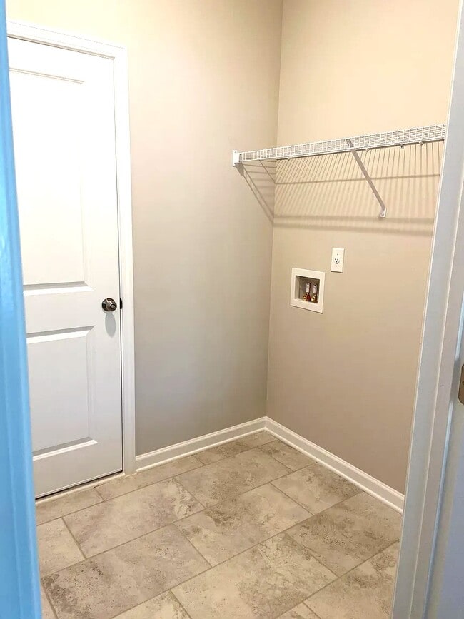 Building Photo - 1377 Elderwood Way