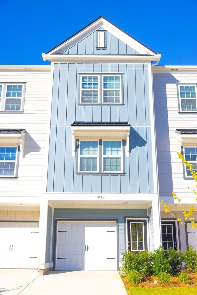 Building Photo - 1810 Matthews-Mint Hill Rd