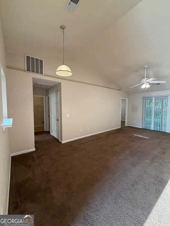Building Photo - 410 E Lawnwood Ave
