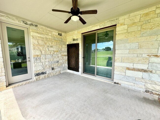 Building Photo - 148 Nelson Pl