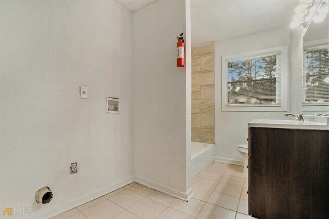 Building Photo - 1134 Balboa Ct