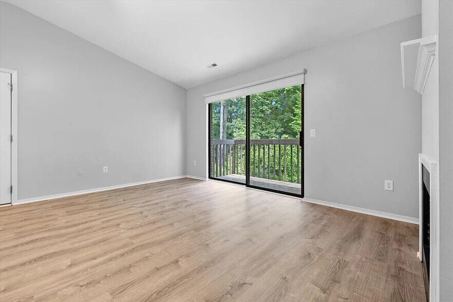 Building Photo - 408 Spring Brooke Dr