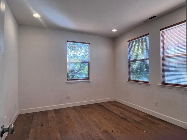 Building Photo - 20600 Murano Cir
