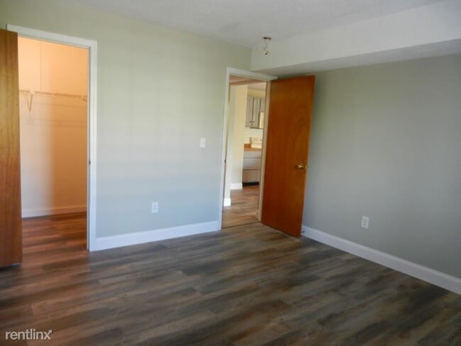 Building Photo - 1 br, 1 bath Condo - 68 Main Street