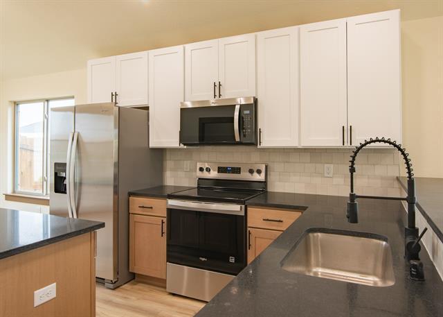 Building Photo - 13561 Bonanza Cir