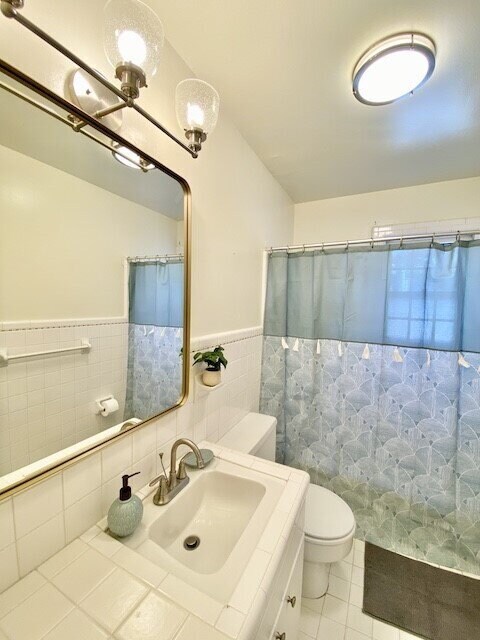 Building Photo - Newly updated large 1000 sq ft 1 bedroom, 1 bathroom apartment in the heart of Cherokee Triangle