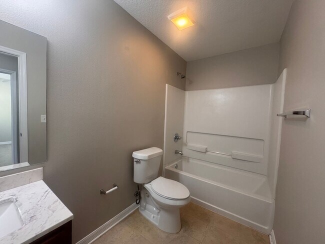 Building Photo - Now Available ! 3BR/2.5BA | Townhome | 1-Car Garage Parking | Community Pool!