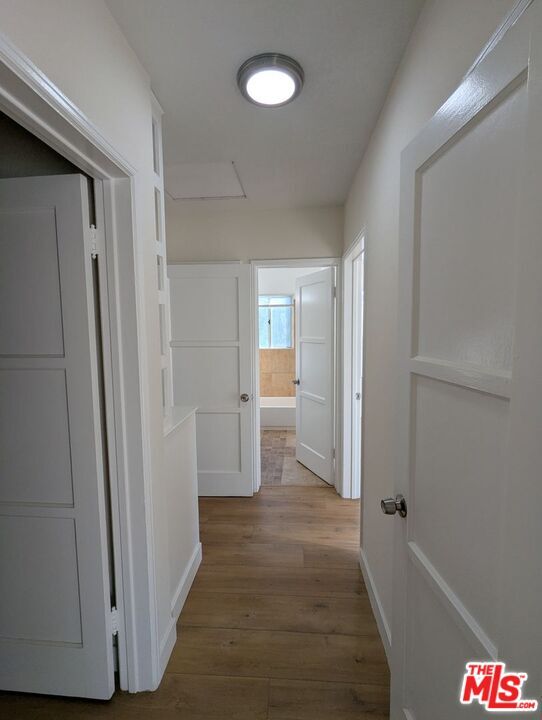 Building Photo - 6208 S Fairfax Ave