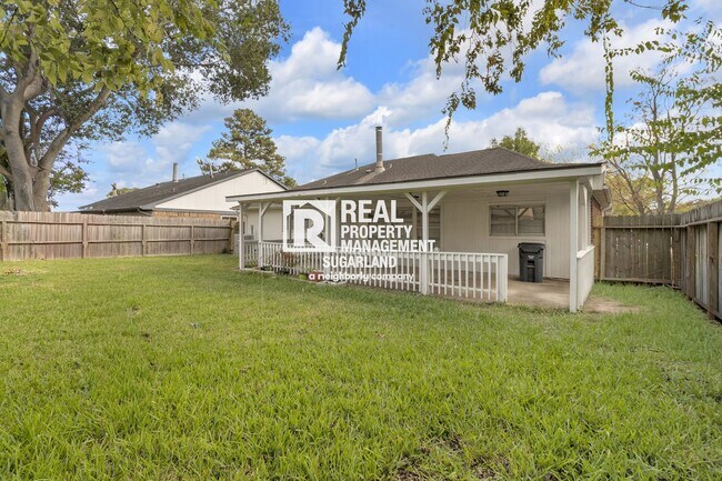 Building Photo - Fantastic Katy 3-2 close to everything