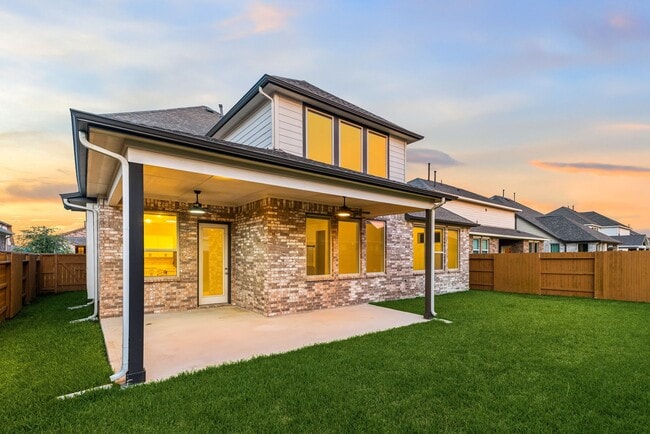Building Photo - 142 Sunray Creek Dr