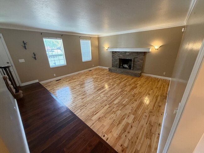 Building Photo - 8670 Snow Mountain Dr