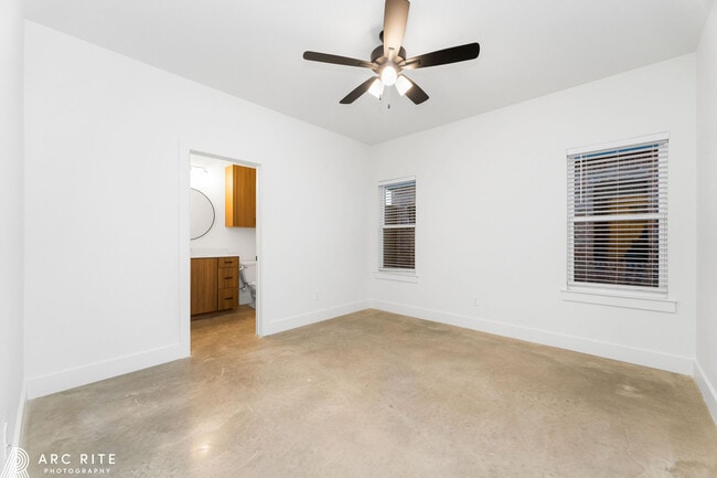 Building Photo - 4523 22nd Pl