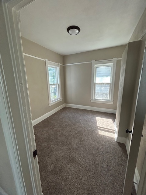 Building Photo - 915 Merrill St