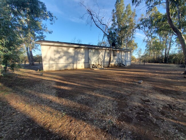 Building Photo - 3 Bedroom 2 Bath Manufactured Home in the ...