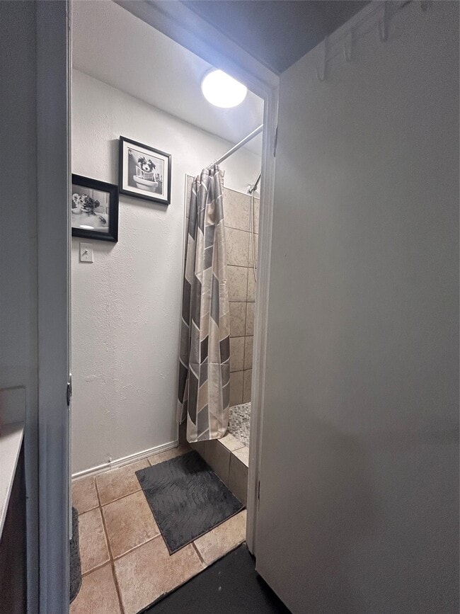 Building Photo - 16837 Kettle Creek Dr