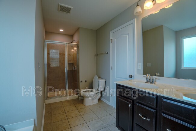 Building Photo - 2745 Sawbridge Ln