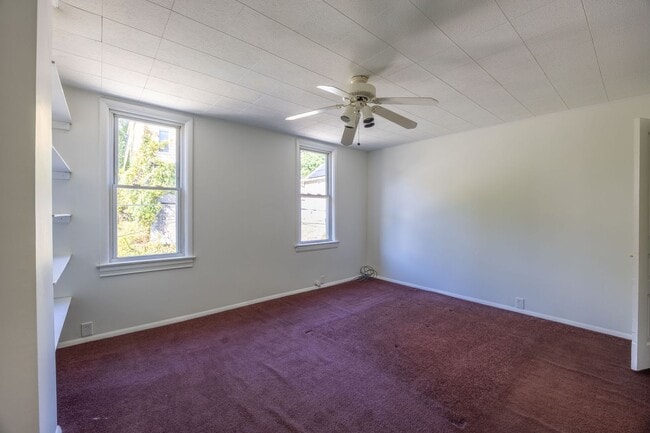 Building Photo - 1423 Ridge Ave