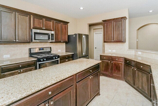 Building Photo - 6415 Diego Ln