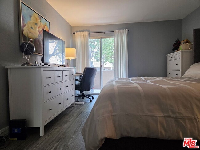 Building Photo - 8805 Berkshire Way