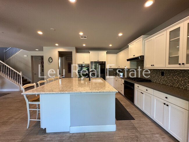 Building Photo - 5256 Florentino Lp