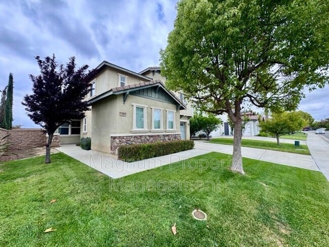 Building Photo - 35889 Wolverine Ln