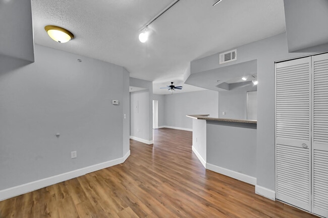 Building Photo - 3740 NW Adriatic Ln